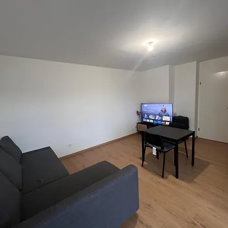 Apartment Apt A Cote D'aeroport Orly Avec Parking Athis-Mons